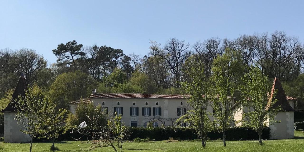 Le Manoir De Nabinaud Bed and Breakfast Exterior foto